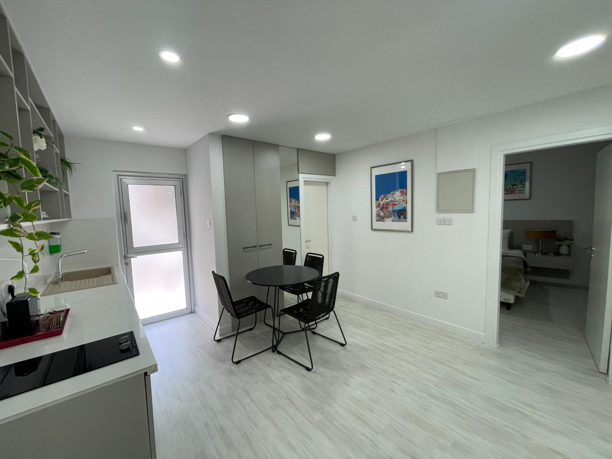 Levante Holiday Apartments Larnaca Exteriör bild